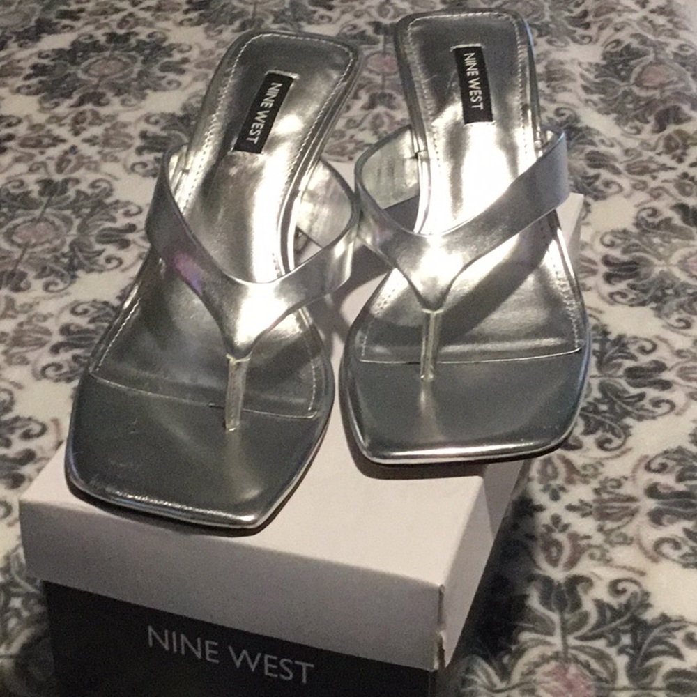 Silver Nine West thong sandals